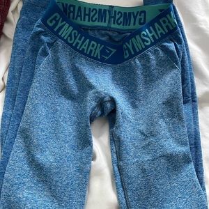 Used size small gymshark leggings! No tags they were cut off!